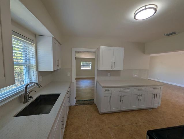 180 Penn Way, Fort Lauderdale, FL 33312