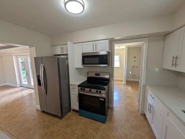 180 Penn Way, Fort Lauderdale, FL 33312