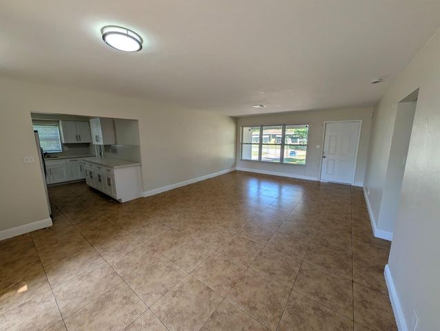 180 Penn Way, Fort Lauderdale, FL 33312