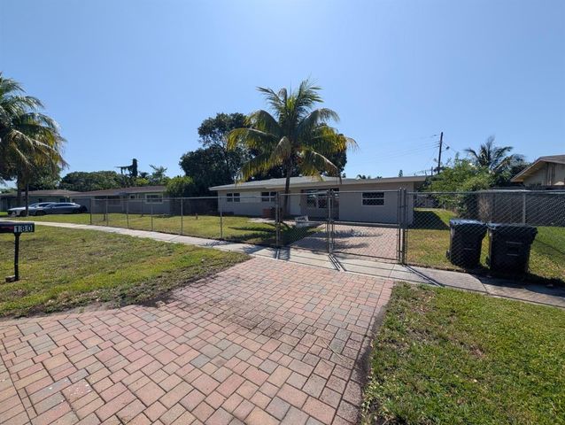 180 Penn Way, Fort Lauderdale, FL 33312