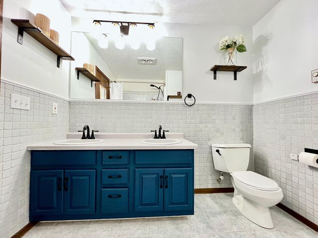 27015 County Highway 1, Fergus Falls, MN 56537