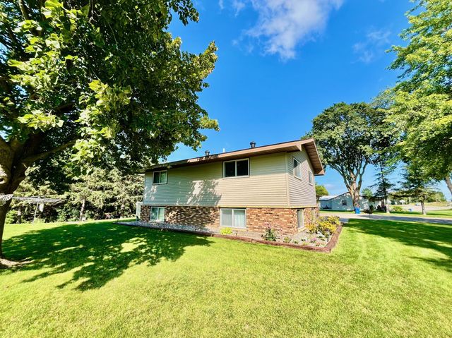 27015 County Highway 1, Fergus Falls, MN 56537