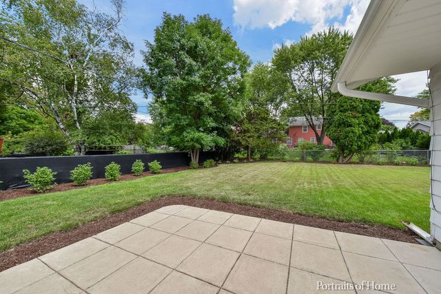 311 LONGVIEW Drive, Geneva, IL 60134