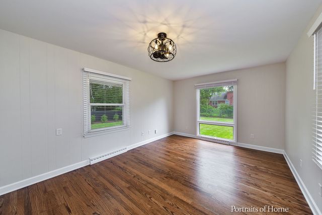 311 LONGVIEW Drive, Geneva, IL 60134