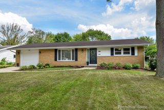 311 LONGVIEW Drive, Geneva, IL 60134