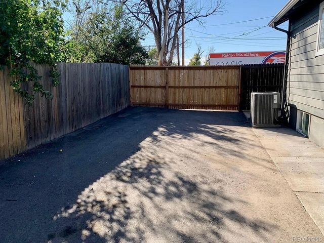 4385 Benton, Denver, CO 80212