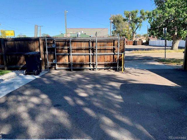 4385 Benton, Denver, CO 80212