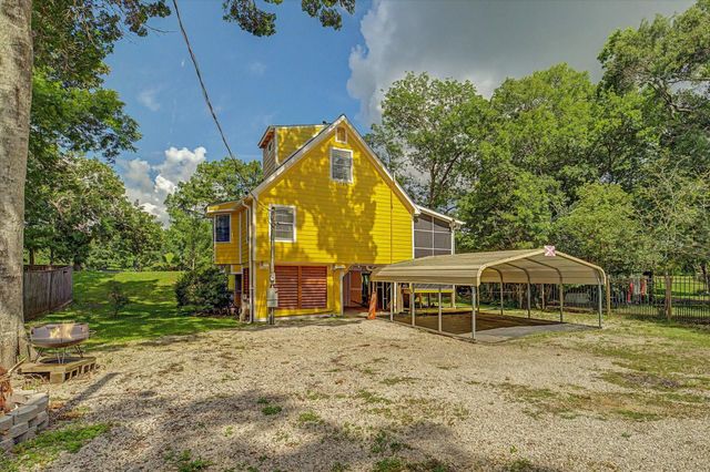 1723 County Road 1333, Liberty, TX 77575