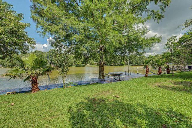 1723 County Road 1333, Liberty, TX 77575