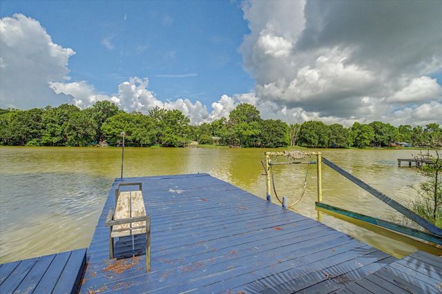 1723 County Road 1333, Liberty, TX 77575