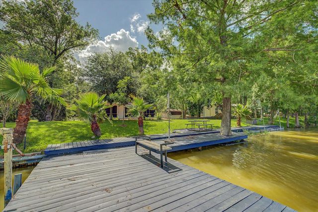 1723 County Road 1333, Liberty, TX 77575