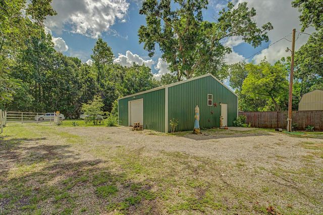1723 County Road 1333, Liberty, TX 77575