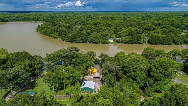 1723 County Road 1333, Liberty, TX 77575