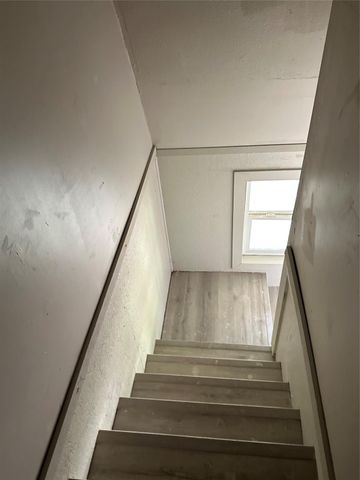 328 W Sherwood Drive, Livingston, TX 77351