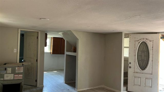 328 W Sherwood Drive, Livingston, TX 77351