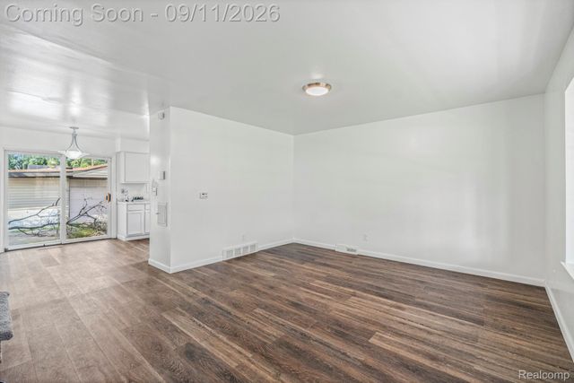 3709 Evergreen Parkway, Flint, MI 48503