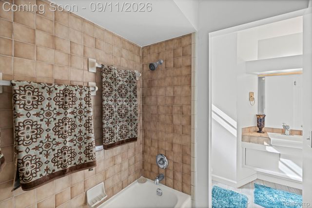 3709 Evergreen Parkway, Flint, MI 48503