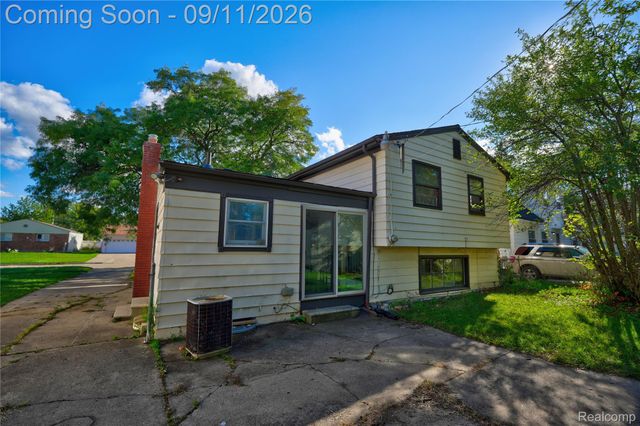 3709 Evergreen Parkway, Flint, MI 48503
