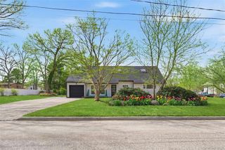 56 Pennaquid Road, Coram, NY 11727
