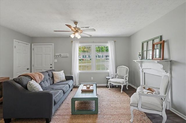 89 Kristie, Powder Springs, GA 30127
