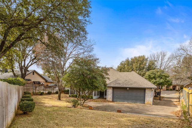 2921 Pitkin Drive, Arlington, TX 76006