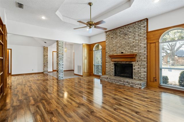 2921 Pitkin Drive, Arlington, TX 76006