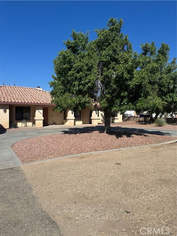 13425 Rincon Road, Apple Valley, CA 92308