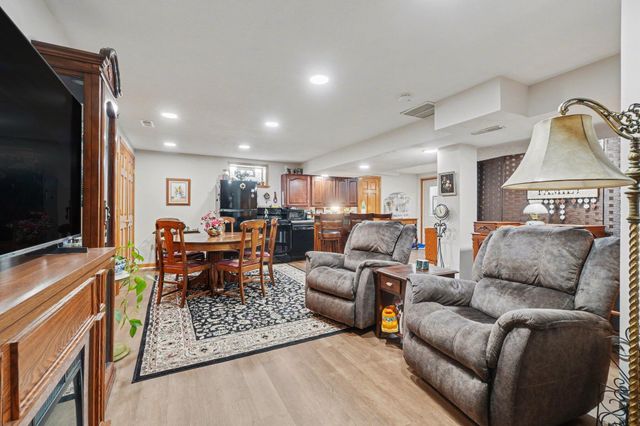 650 Elyse Way, Florence, KY 41042