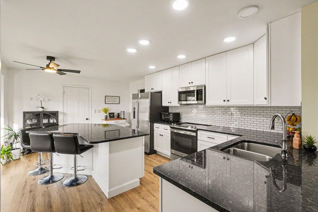 650 Elyse Way, Florence, KY 41042