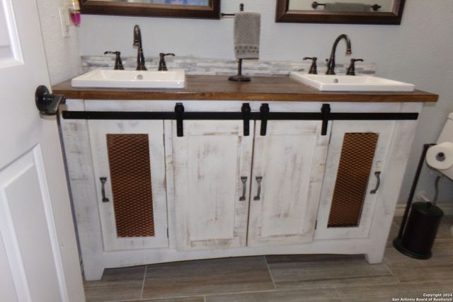 4212 Medical Dr Unit 208, San Antonio, TX 78229