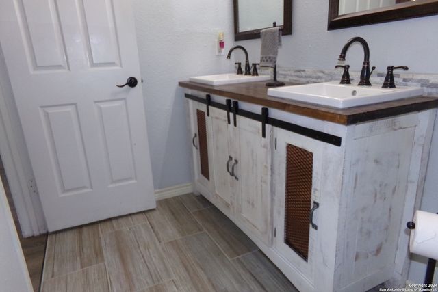 4212 Medical Dr Unit 208, San Antonio, TX 78229