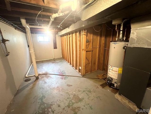 830 Northmoor Drive, Florissant, MO 63033