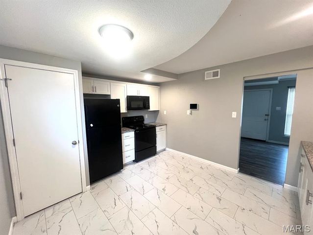 830 Northmoor Drive, Florissant, MO 63033