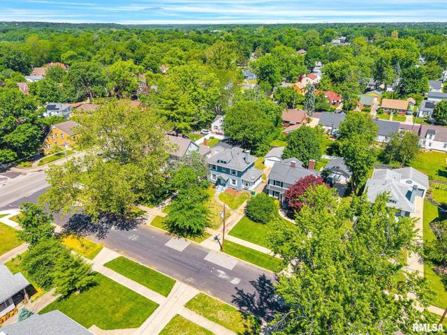 2421 W MOSS Avenue, West Peoria, IL 61604