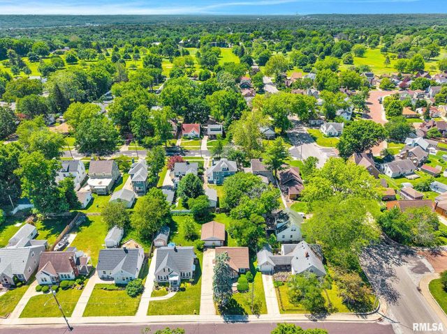 2421 W MOSS Avenue, West Peoria, IL 61604