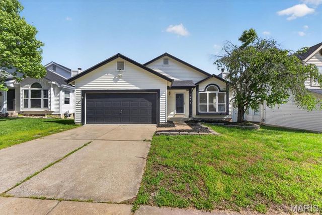 453 Seton Hall Court, Valley Park, MO 63088