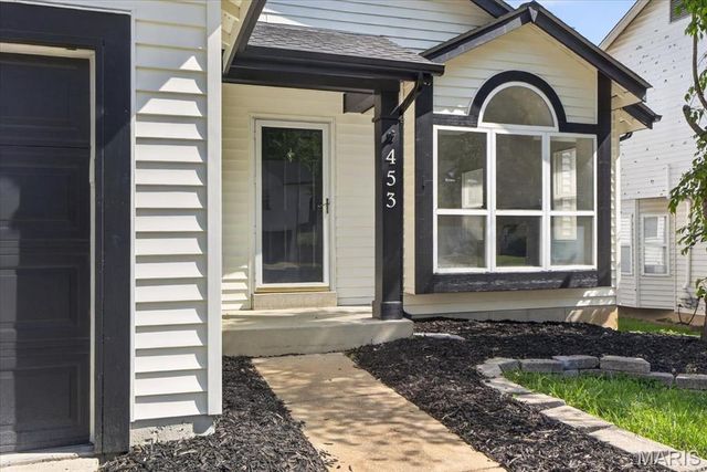 453 Seton Hall Court, Valley Park, MO 63088
