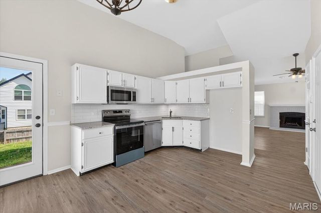 453 Seton Hall Court, Valley Park, MO 63088