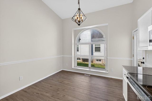 453 Seton Hall Court, Valley Park, MO 63088