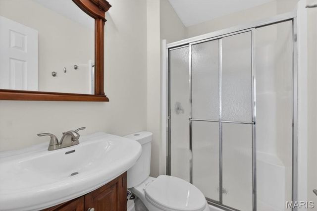 453 Seton Hall Court, Valley Park, MO 63088