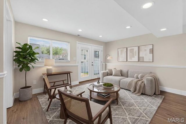 453 Seton Hall Court, Valley Park, MO 63088