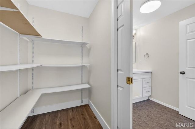 453 Seton Hall Court, Valley Park, MO 63088