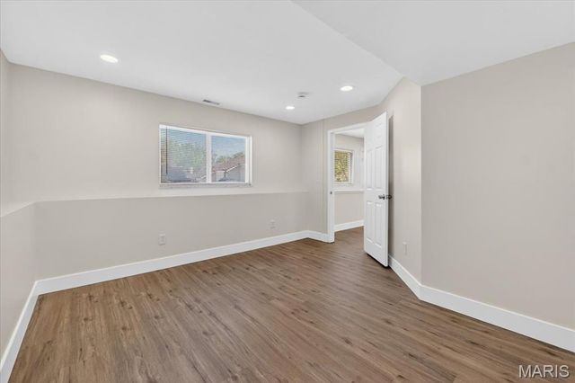 453 Seton Hall Court, Valley Park, MO 63088