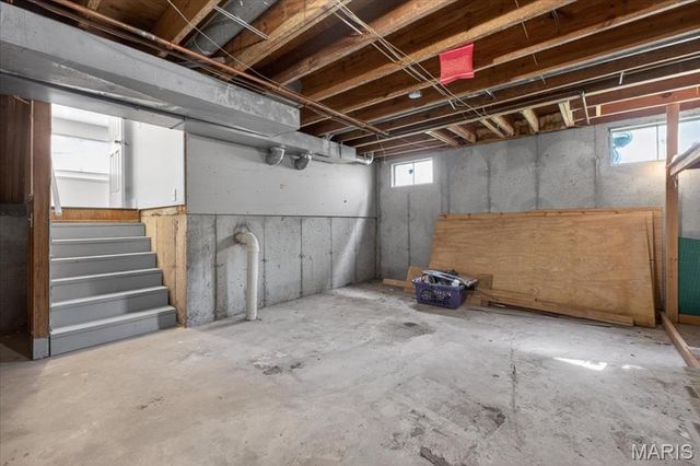 453 Seton Hall Court, Valley Park, MO 63088