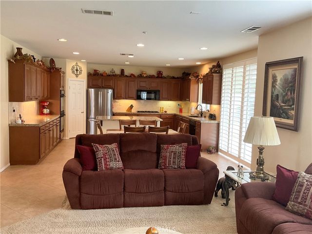 7123 Hidden Court, Highland, CA 92346