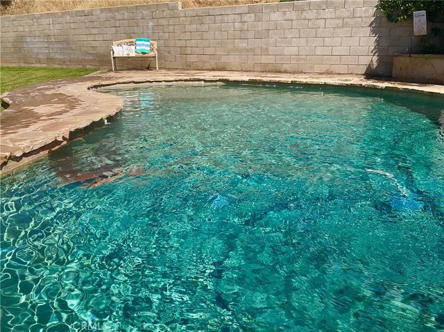 7123 Hidden Court, Highland, CA 92346