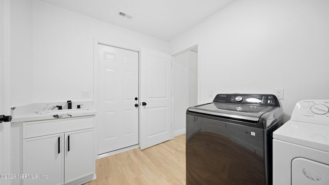 4034 RETFORD Drive, Jacksonville, FL 32225
