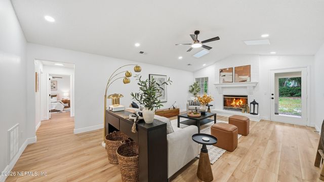 4034 RETFORD Drive, Jacksonville, FL 32225