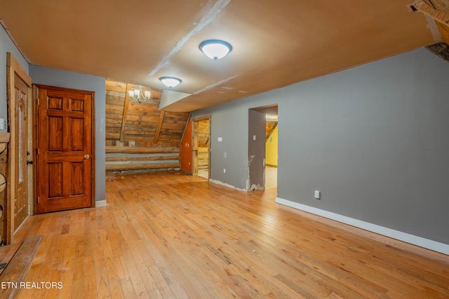 103 Rockhouse Lane, Briceville, TN 37710