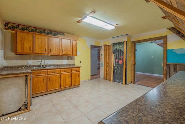 103 Rockhouse Lane, Briceville, TN 37710